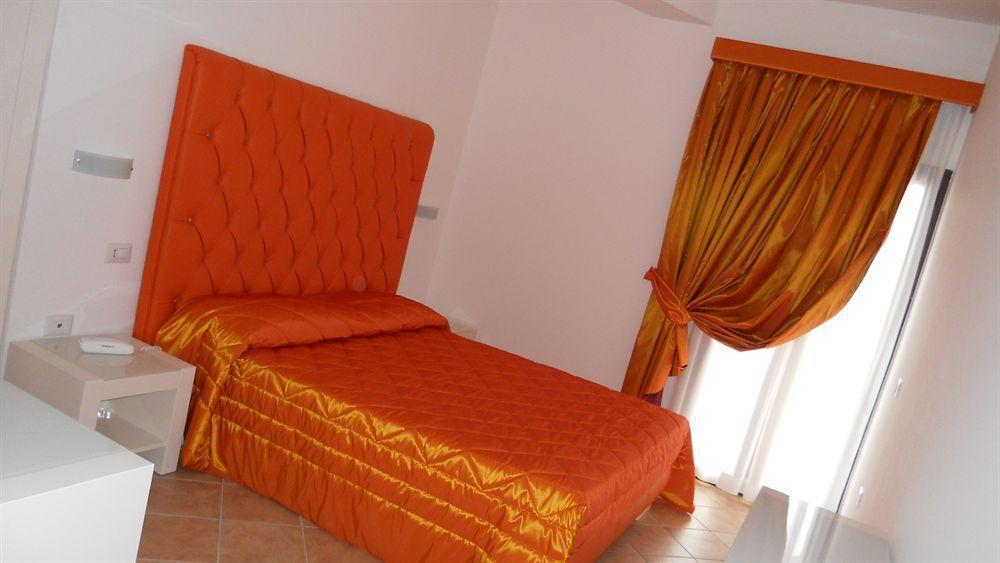 Hotel Caluna Charme Сан-Джованни-а-Пиро Экстерьер фото